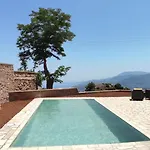 Villa Serenis *