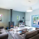 Villa Serenis