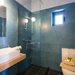 Serenis Villa Porovitsa