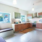 Villa Serenis *