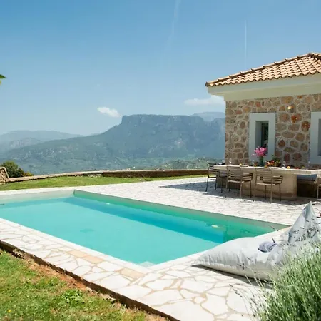 Villa Serenis *