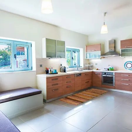 Villa Serenis *